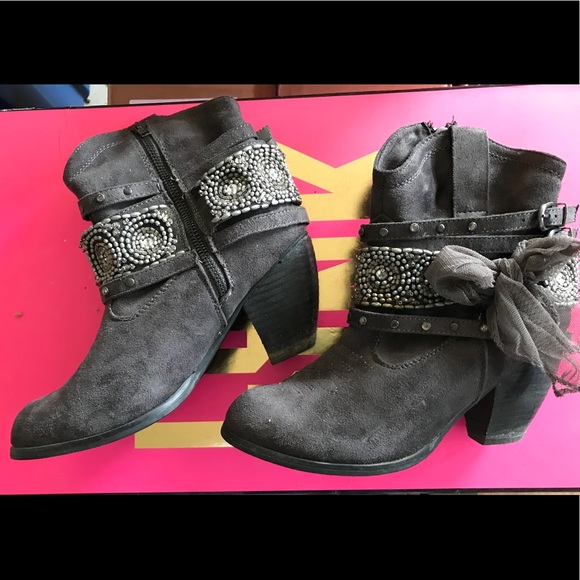 Not Rated Boots - Picture 1 of 1